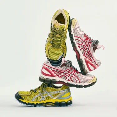 【2024年 10/25 発売】KIKO KOSTADINOV by ASICS UB9-S GEL-KAYANO 20 “Vibrant Yellow/Crystal Pink” (アシックス キコ・コスタディノフ ゲルカヤノ) [1203A456.700/1203A456.750]