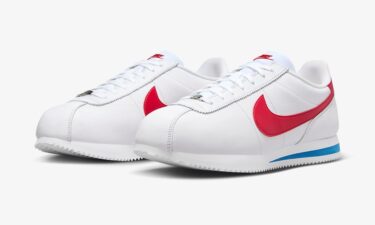 【2024年 10/8 再発売】ナイキ コルテッツ プレミアム QS “フォレストガンプ/ホワイト/バーシティレッド” (NIKE CORTEZ PREMIUM QS “Forrest Gump/White/Varsity Red”) [DM4044-108]