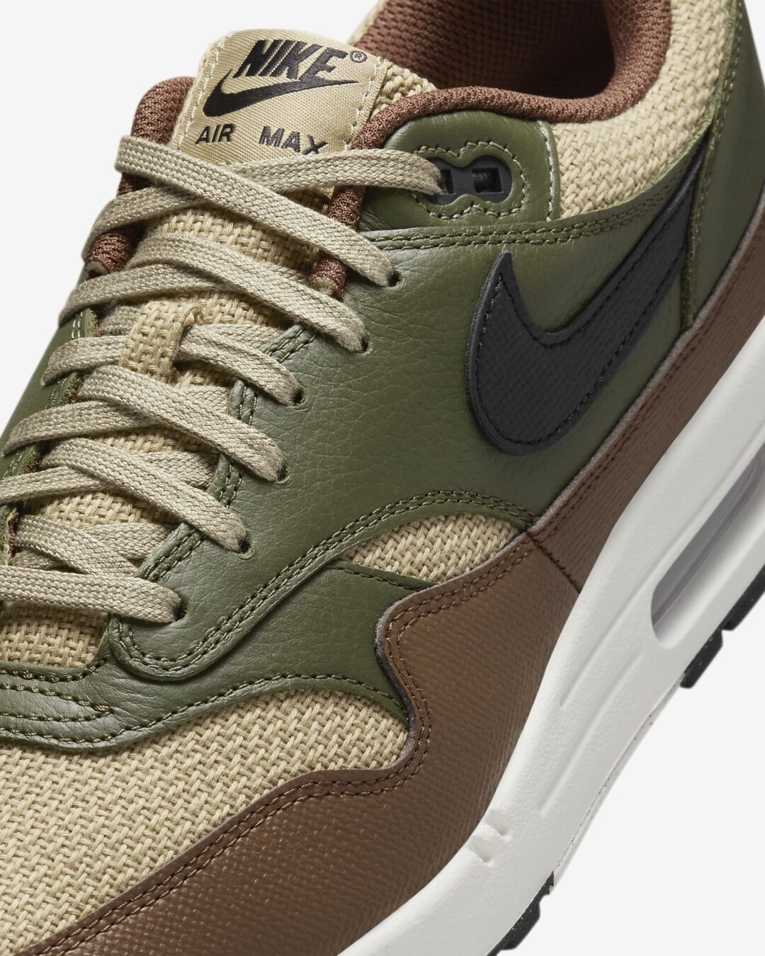 【2024年 8月 発売】NIKE AIR MAX 1 ESSENTIAL PREMIUM “Neutral Olive/Cargo Khaki” (ナイキ エア マックス 1 エッセンシャル プレミアム “ニュートラルオリーブ/カーゴカーキ”) [HF1516-200]