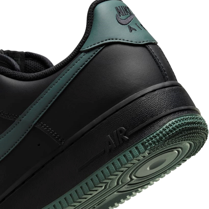 【2024年末 発売予定】NIKE AIR FORCE 1 LOW “Black/Vintage Green” (ナイキ エア フォース 1 ロー “ブラック/ビンテージグリーン”) [FJ4146-001]