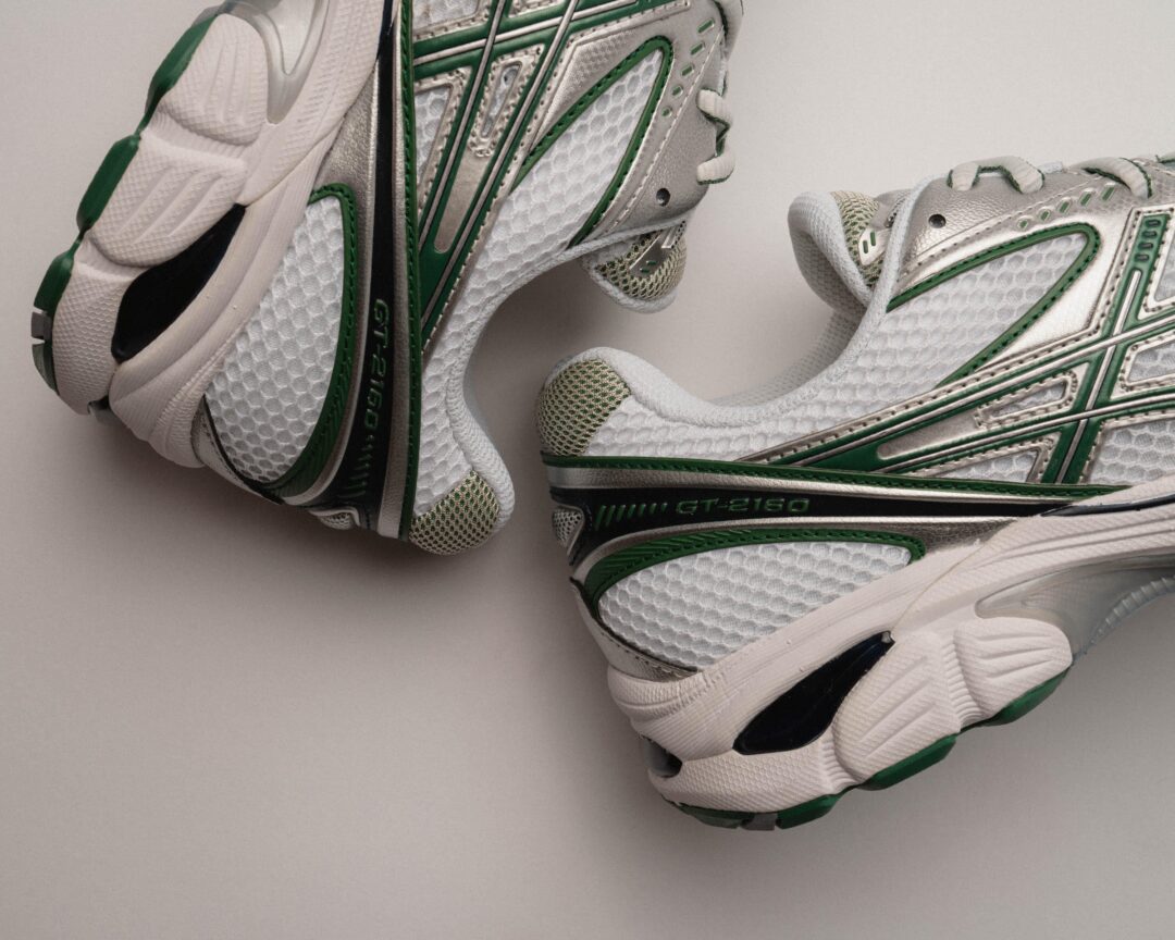 【2024年 発売】ASICS GT-2160 “White/Shamrock Green” (アシックス) [1203A275.103]