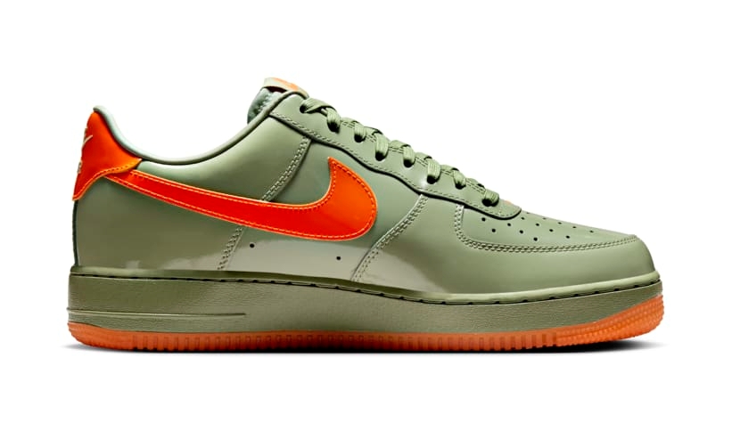 【2024年 9/1 発売予定】NIKE AIR FORCE 1 LOW “Oil Green/Safety Orange” (ナイキ エア フォース 1 ロー “オイルグリーン/セフティオレンジ”) [HJ9118-386]