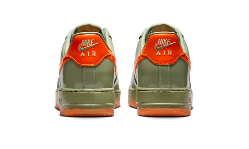 【2024年 9/1 発売予定】NIKE AIR FORCE 1 LOW “Oil Green/Safety Orange” (ナイキ エア フォース 1 ロー “オイルグリーン/セフティオレンジ”) [HJ9118-386]