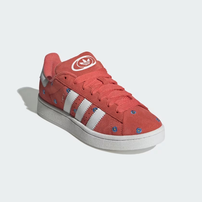 【2024年 8/9 発売】愛らしい花柄刺しゅうを散りばめた adidas Originals CAMPUS 00s “Preloved Scarlet/Core Black” (アディダス オリジナルス キャンパス 00s) [IF9639/IF9640]