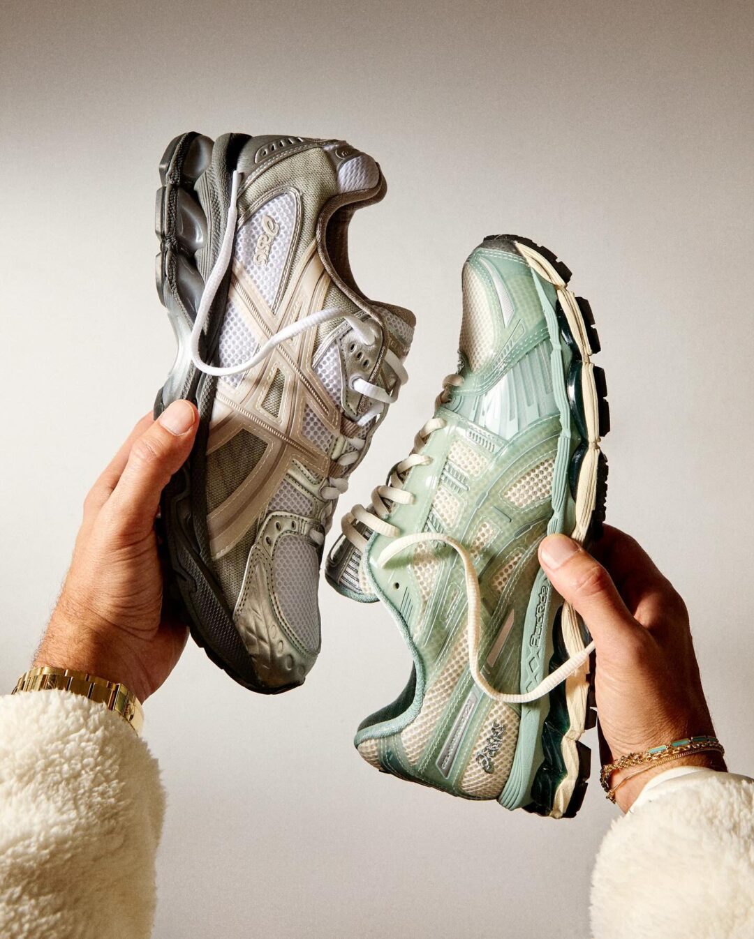 【2024年 10/21 発売】KITH Ronnie Fieg x ASICS GEL-KAYANO 12.1 “Light Sage” (キス ロニー・ファイグ アシックス ゲルカヤノ) [1203A675.100]