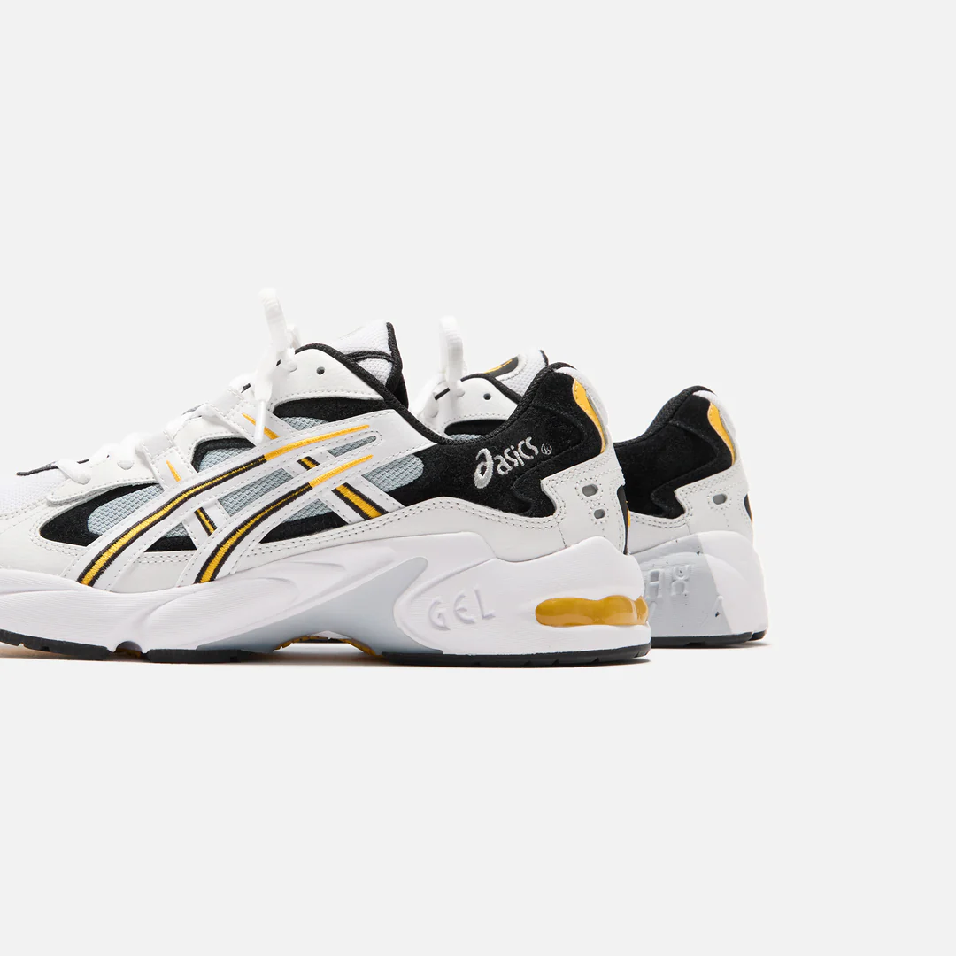 KITH 限定！ASICS GEL-KAYANO 5 OG “White/Saffron” “White/Black” (キス アシックス ゲルカヤノ) [AI1201B042.101/AI1201B043.100]