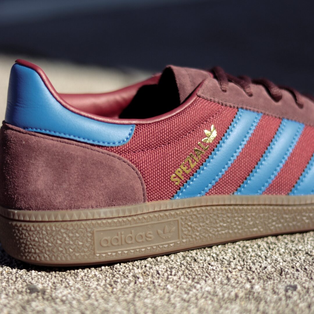 【2024年 9月中旬 発売】adidas Originals HANDBALL SPEZIAL “Night Red/Blue” (アディダス オリジナルス ハンドボール スペツィアル “ナイトレッド/ブルー”) [IF9530]