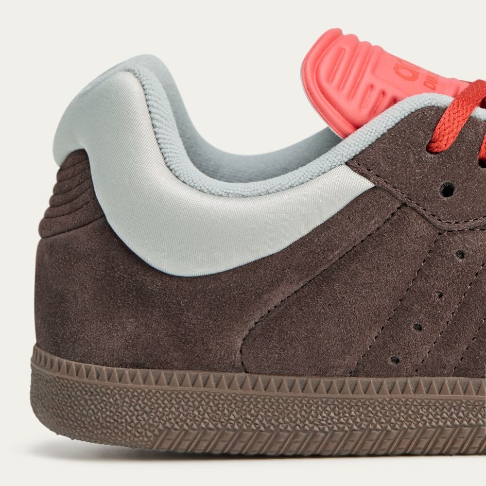 【2024年 10/18 発売】Dingyun Zhang x adidas Originals SAMBA “White Vapour/Oxidized Brown” (ディンユー・チャン アディダス オリジナルス サンバ) [IF9703/IF9704]