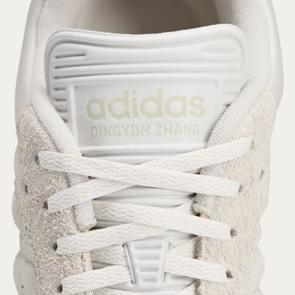 【2024年 10/18 発売】Dingyun Zhang x adidas Originals SAMBA “White Vapour/Oxidized Brown” (ディンユー・チャン アディダス オリジナルス サンバ) [IF9703/IF9704]