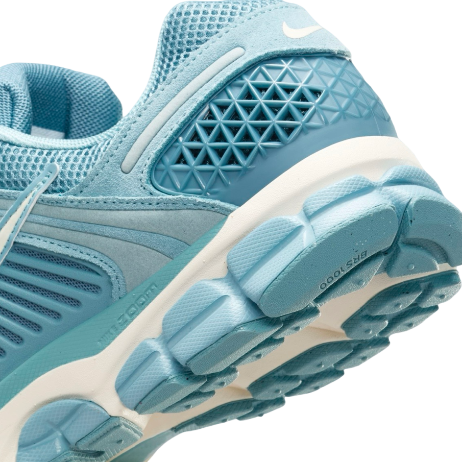 【2024年 12月 発売予定】NIKE ZOOM VOMERO 5 “Denim Turquoise” (ナイキ ズーム ボメロ 5 “デニムターコイズ”) [HF1553-400]