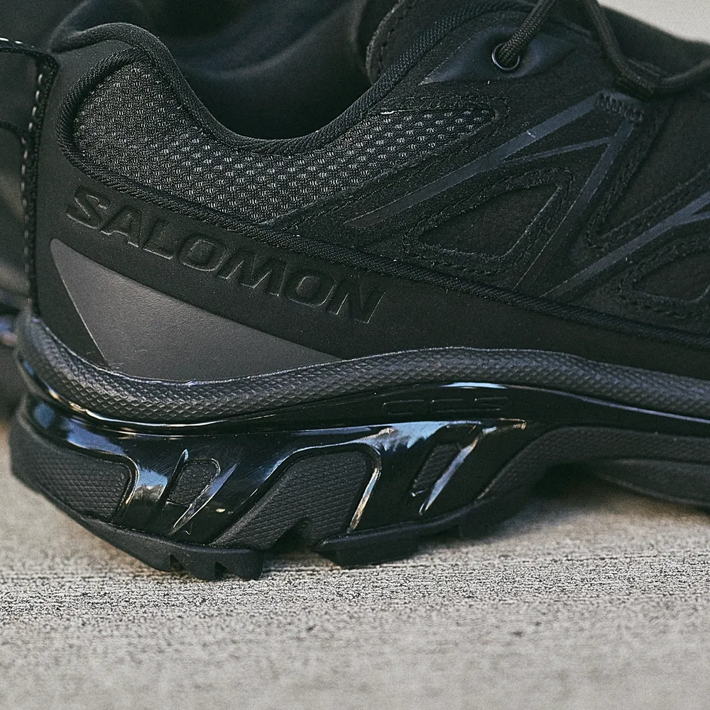 【2024年 9/23 発売】SALOMON XT-6 EXPANSE LEATHER “Triple Black” (サロモン) [L47574600]