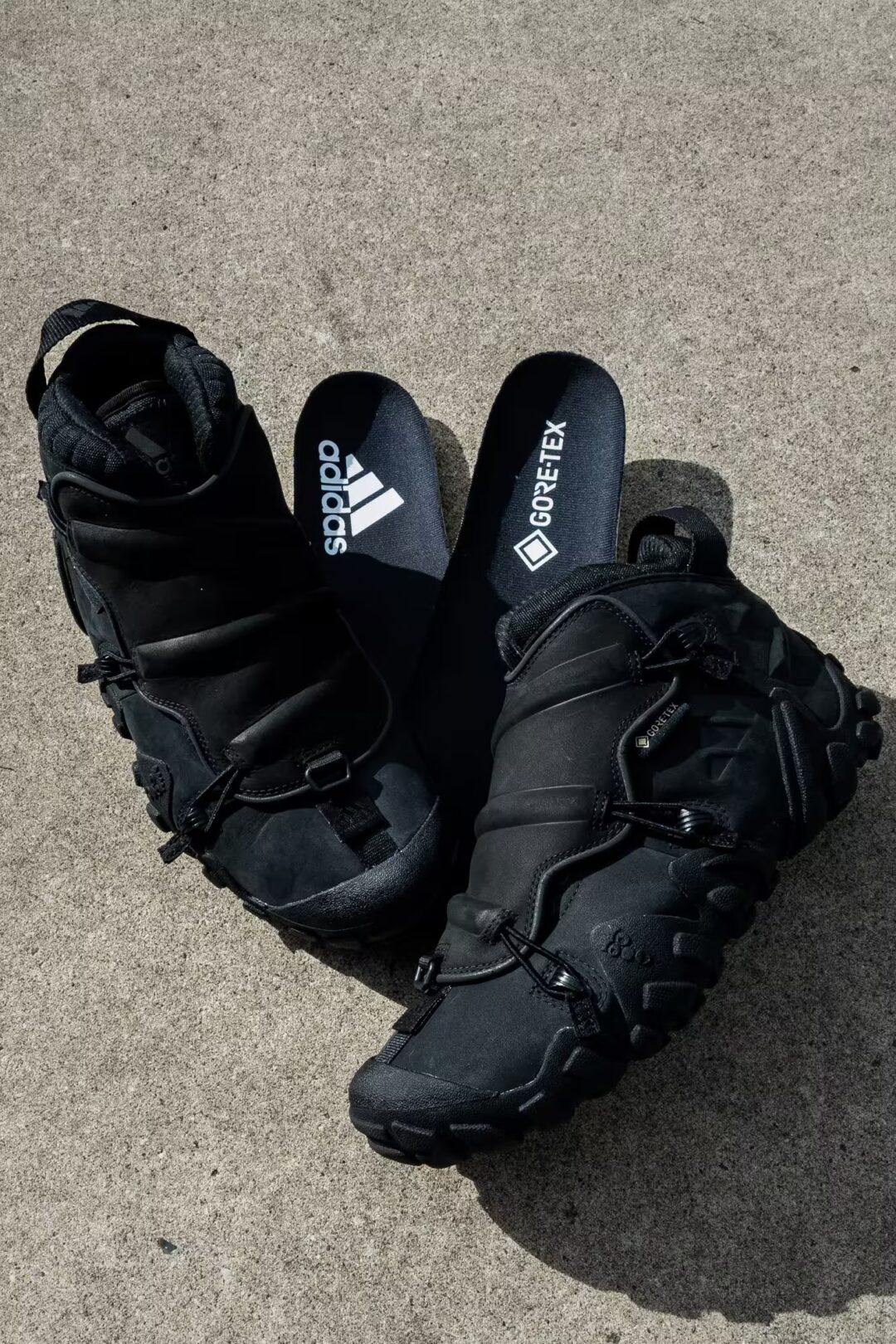 【2024年 11/1 発売】adidas Originals RADLANDER EQT GTX “Core Black” (アディダス オリジナルス ラッドランダー エキップメント ゴアテックス GORE-TEX) [IE9023]