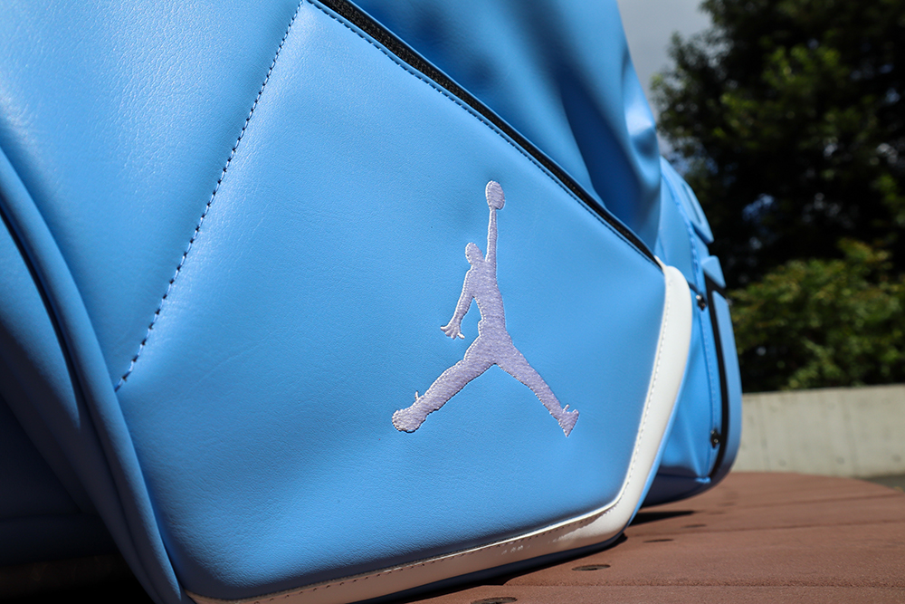 ナイキ ジョーダン ゴルフバッグ最新モデル「UNC」が2024年 9/20 発売 (NIKE JORDAN Golf Bag)