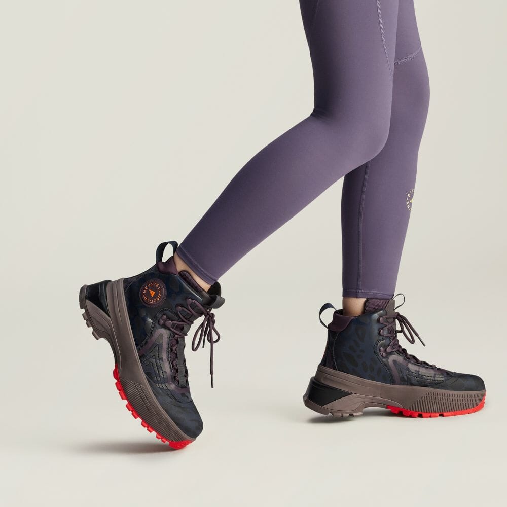 アディダス バイ ステラ マッカートニー から最新ハイクシューズが2タイプ発売 (adidas BY STELLA MCCARTNEY aSMCxTERREX FREE HIKER GTX SIL/Terrex Hiking Boots) [IF1792/IF1793)