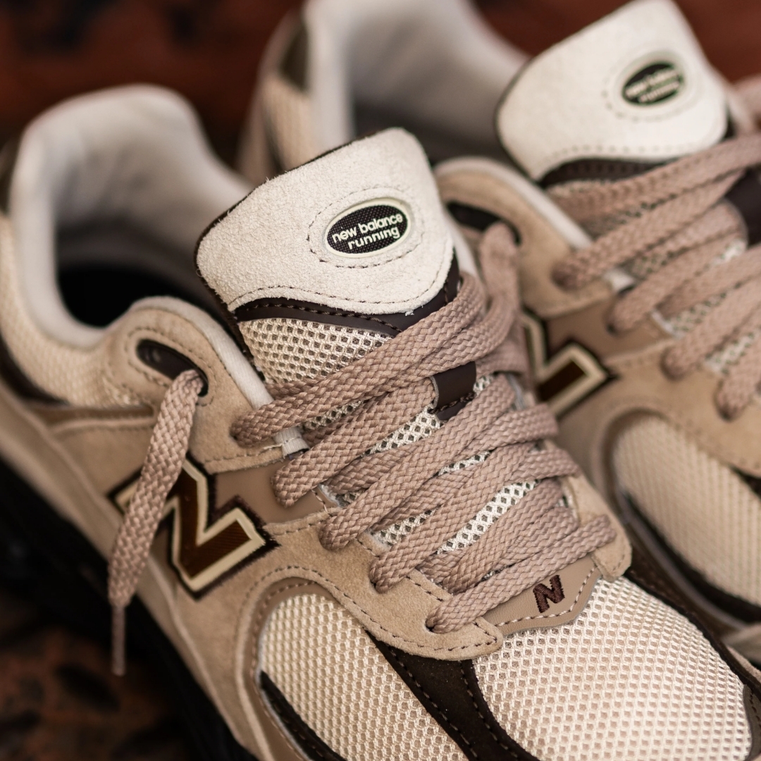 【2024年 発売】New Balance M2002 RZR “Cream/Kumquat” (ニューバランス) [M2002RZR]