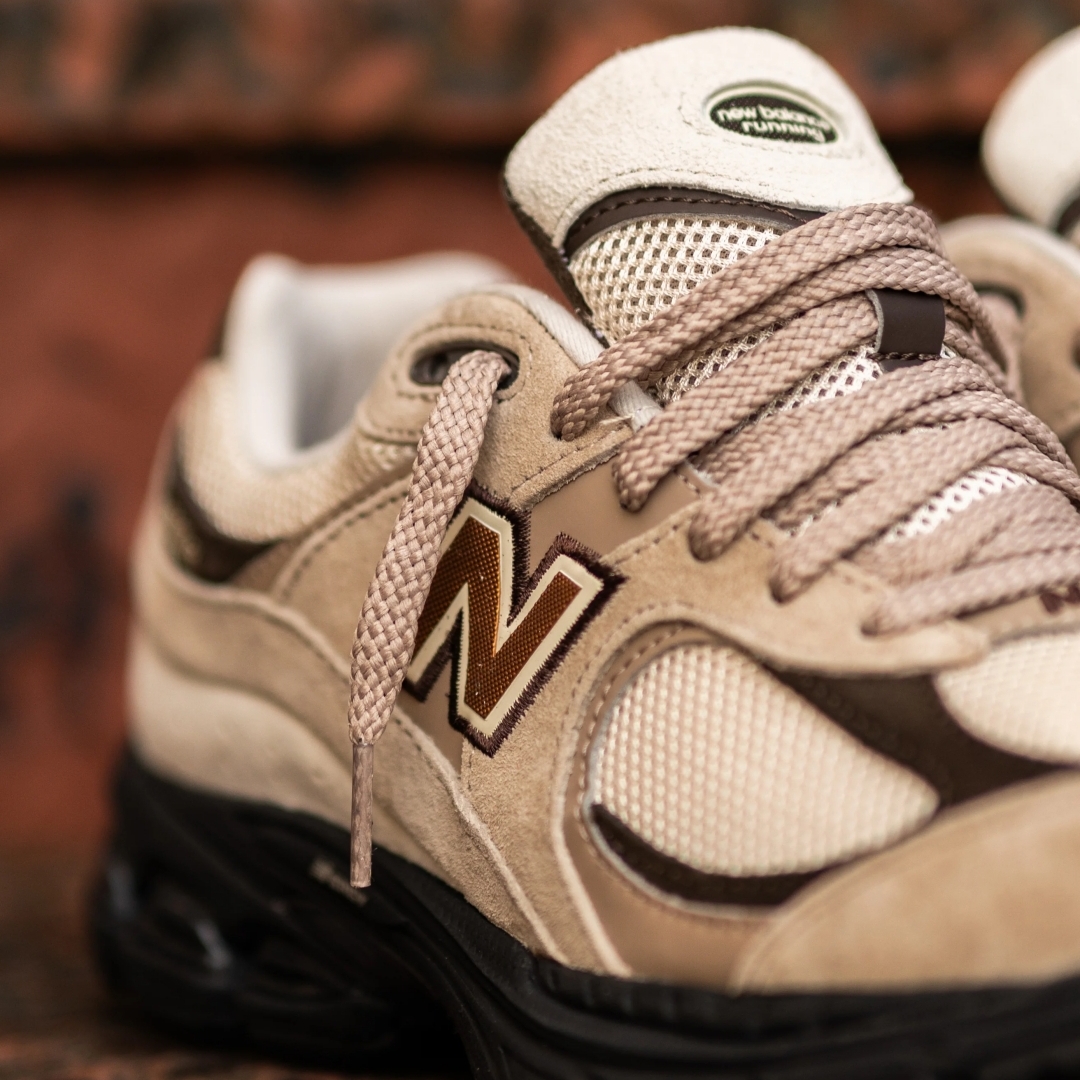 【2024年 発売】New Balance M2002 RZR “Cream/Kumquat” (ニューバランス) [M2002RZR]