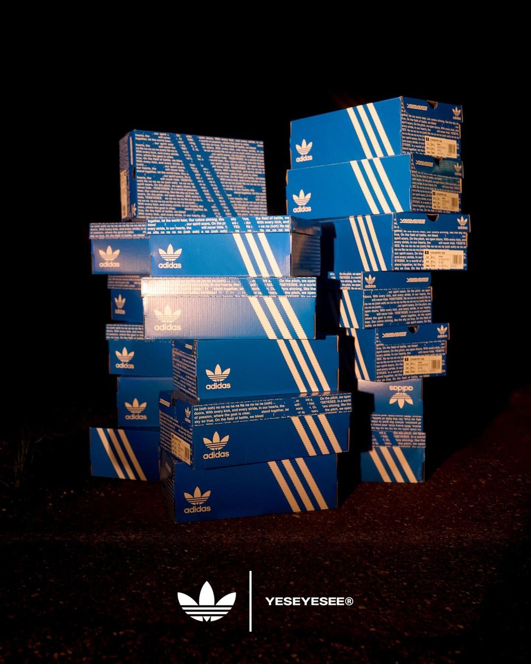 【2024年 発売】YESEYESEE × adidas Originals COUNTRY OG “Black/Blue” (イェスアイシー アディダス オリジナルス カントリー “ブラック/ブルー”) [JR2599/JR2601]