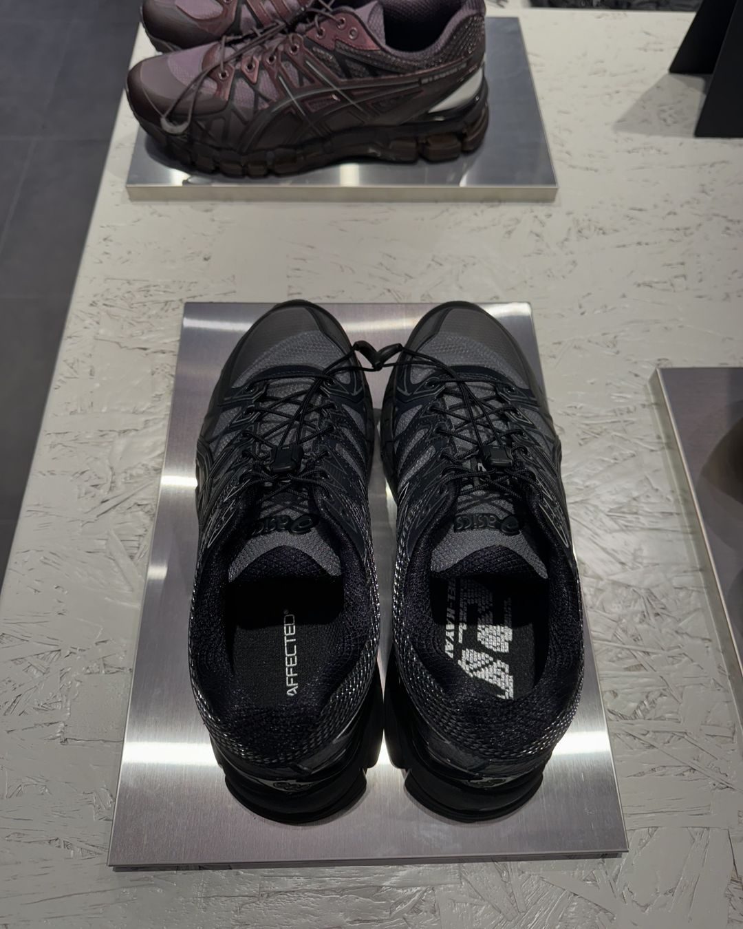 【2024 FW】UNAFFECTED x ASICS GEL-KAYANO 20 (アンアフェクテッド アシックス ゲルカヤノ)