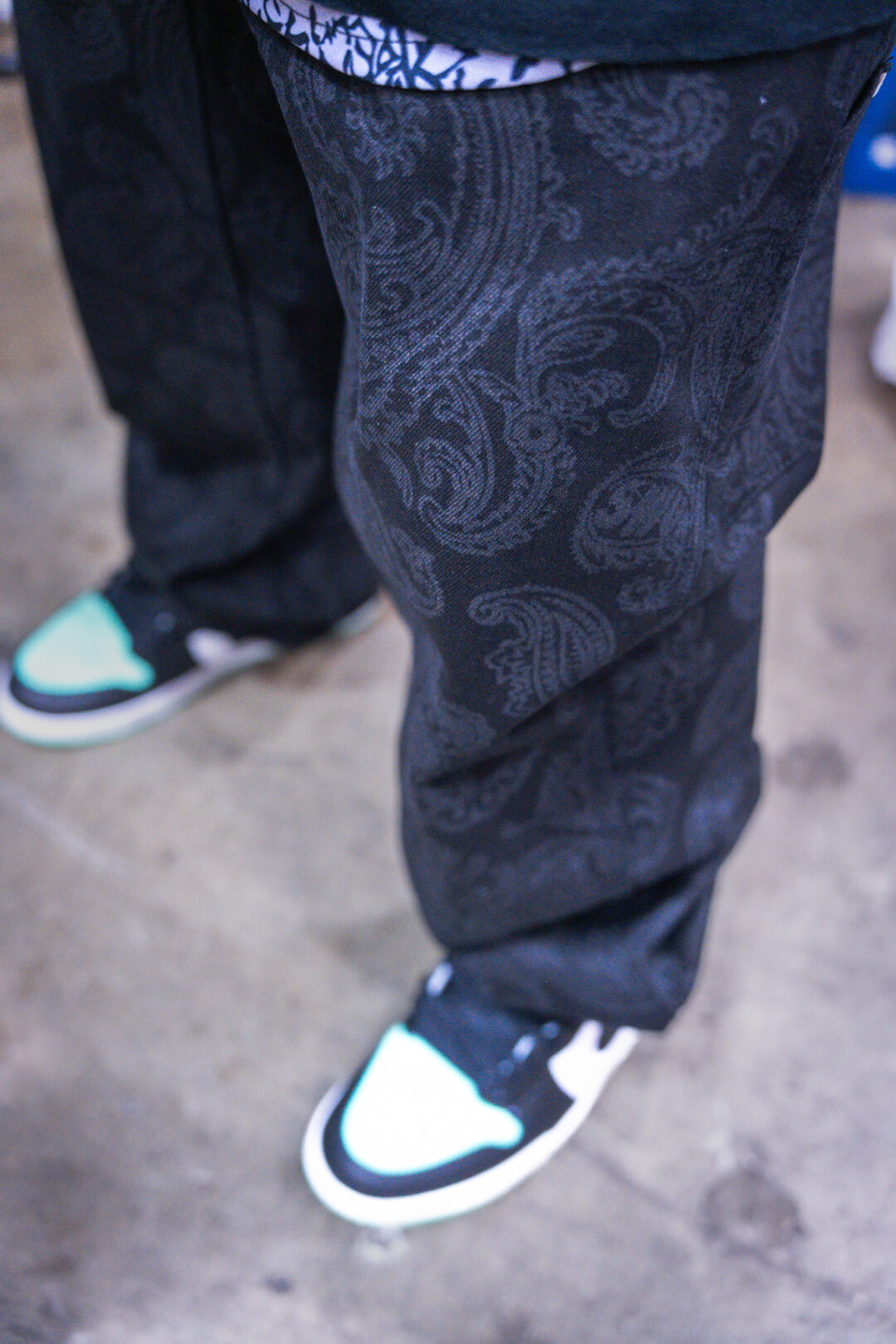 【抽選販売】S.W.U.N “Double Knee Paisley Denim Pants” (エスダブルユーエヌ “ダブルニー ペイズリー デニムパンツ”)