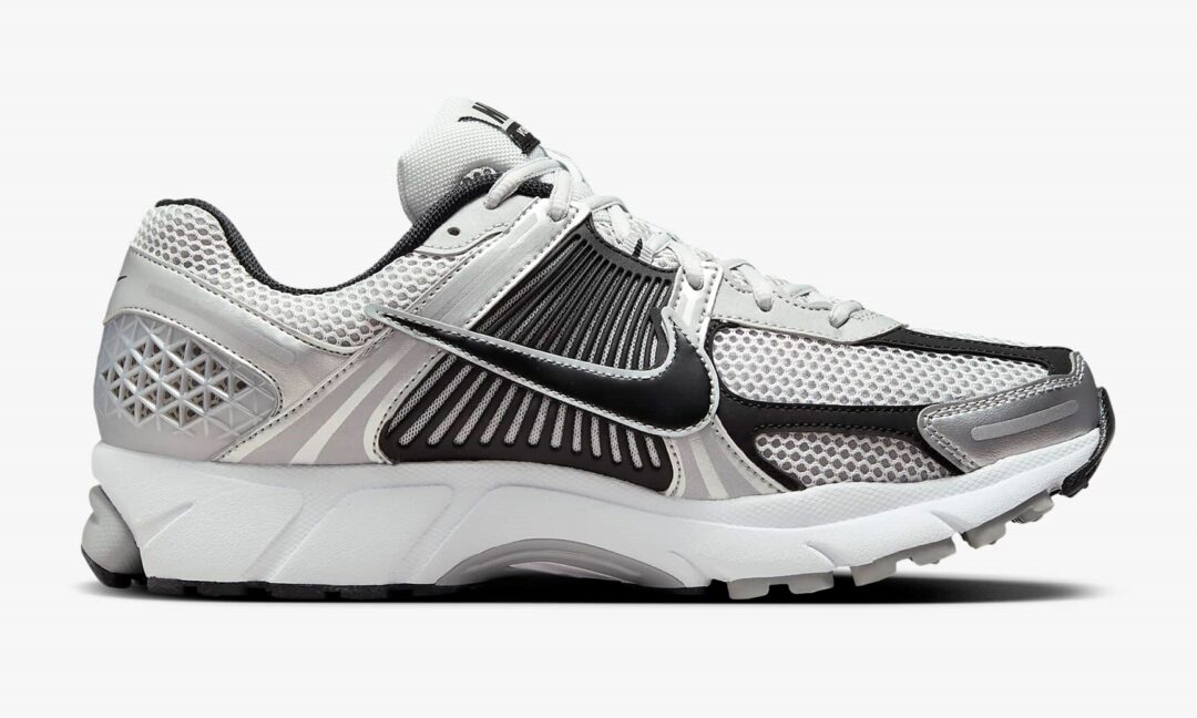 【2024年 11/1 発売】NIKE ZOOM VOMERO 5 “Metallic Silver/Pure Platinum” (ナイキ ズーム ボメロ 5 “メタリックシルバー/ピュアプラチナム”) [FJ4151-004]