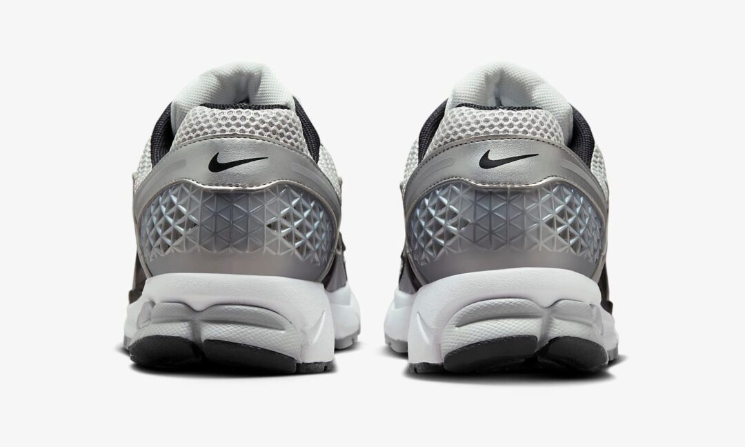 【2024年 11/1 発売】NIKE ZOOM VOMERO 5 “Metallic Silver/Pure Platinum” (ナイキ ズーム ボメロ 5 “メタリックシルバー/ピュアプラチナム”) [FJ4151-004]