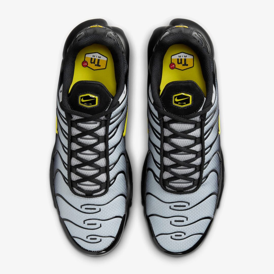 【2024年 10/1 発売】NIKE AIR MAX PLUS “Black/Wolf Grey/Opti Yellow” (ナイキ エア マックス プラス “ブラック/ウルフグレー/オプティイエロー”) [DM0032-012]