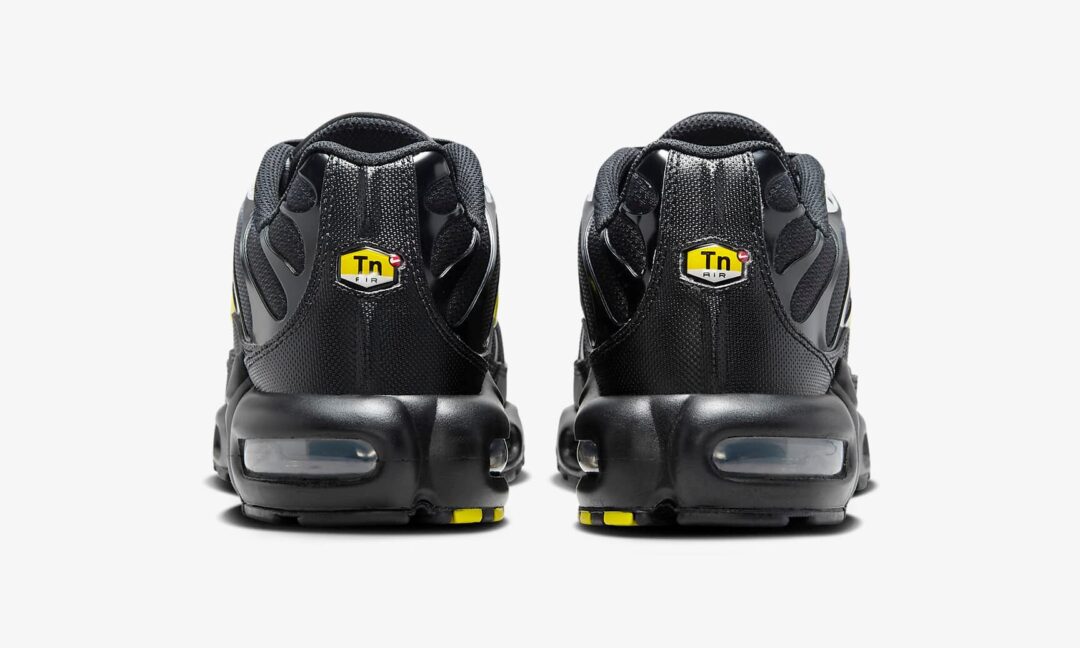 【2024年 10/1 発売】NIKE AIR MAX PLUS “Black/Wolf Grey/Opti Yellow” (ナイキ エア マックス プラス “ブラック/ウルフグレー/オプティイエロー”) [DM0032-012]