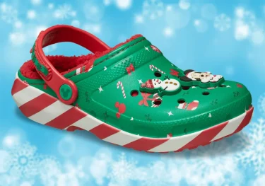 【2024年 10月 発売】Mickey Mouse x Crocs Clog "Christmas" (ミッキーマウス クロックス クロッグ "クリスマス") [210813-90H]