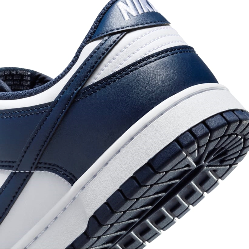 【2025年 春 発売予定】NIKE DUNK LOW RETRO “White/Midnight Navy” (ナイキ ダンク ロー レトロ “ホワイト/ミッドナイトネイビー”) [HF5441-107]