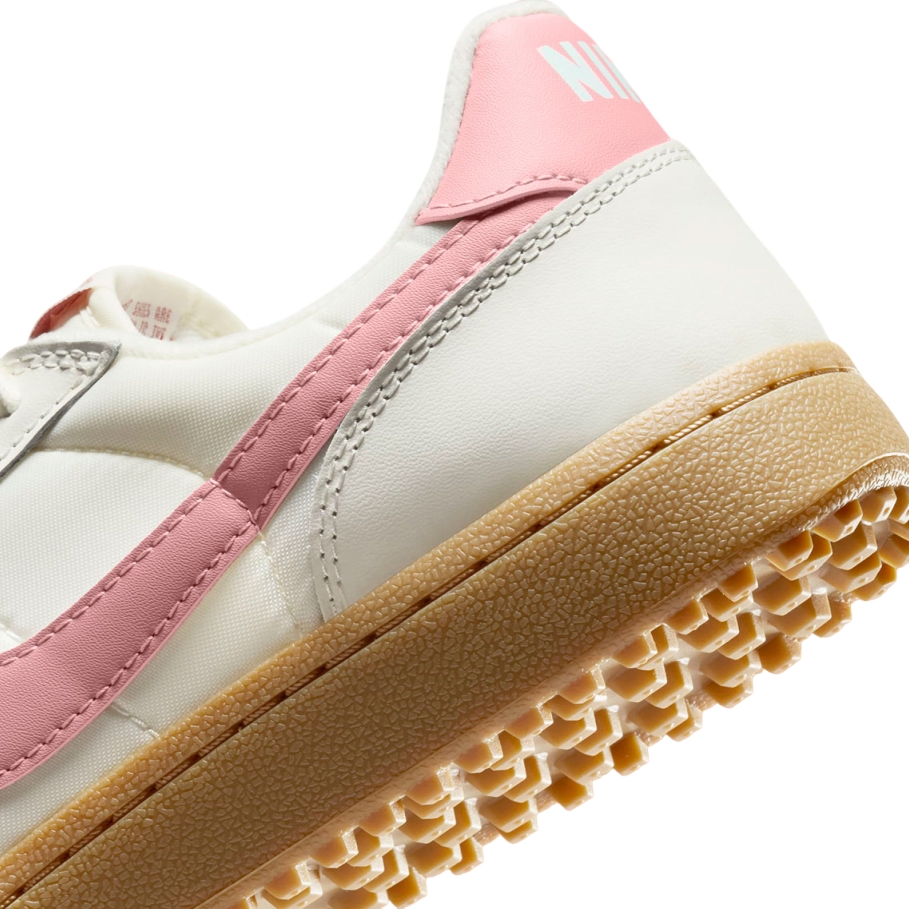 【2024年 10/15 発売】NIKE FIELD GENERAL 82 “Rust Pink/Sail/Gum” (ナイキ フィールド ジェネラル 82 “ラストピンク/ホワイト/ガム”) [HV3873-133]