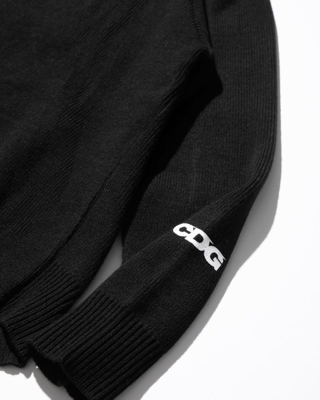 CDG から”symbolic bias designed knitwears”が2024年 10/18 発売 (シーディージー COMME des GARCONS コム デ ギャルソン)