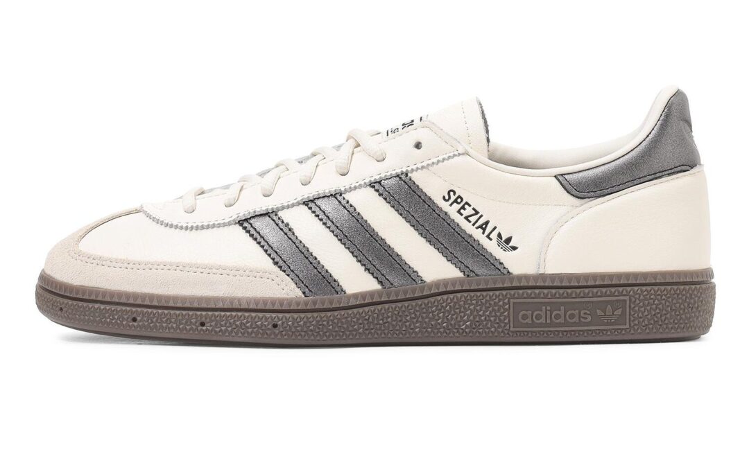 【2024年 11/1 発売】adidas Originals HANDBALL SPEZIAL “Off White/Core Black/Gum” (アディダス オリジナルス ハンドボール スペツィアル “ホワイト/ブラック/ガム”) [JH8662]