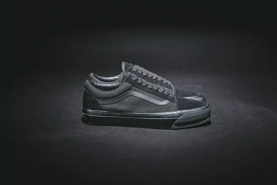 【2024年 10/15 発売】”Triple Black”カラーで構成されたVANS BLACK COLLECTION (バンズ ブラック コレクション)