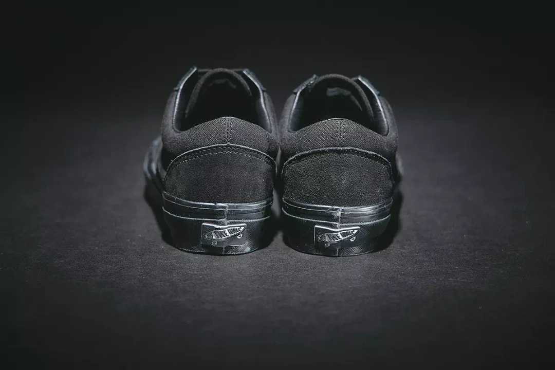 【2024年 10/15 発売】”Triple Black”カラーで構成されたVANS BLACK COLLECTION (バンズ ブラック コレクション)