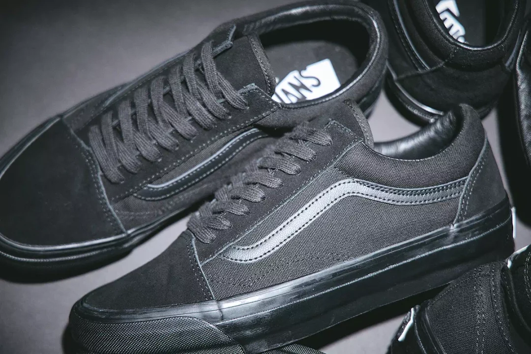 【2024年 10/15 発売】”Triple Black”カラーで構成されたVANS BLACK COLLECTION (バンズ ブラック コレクション)