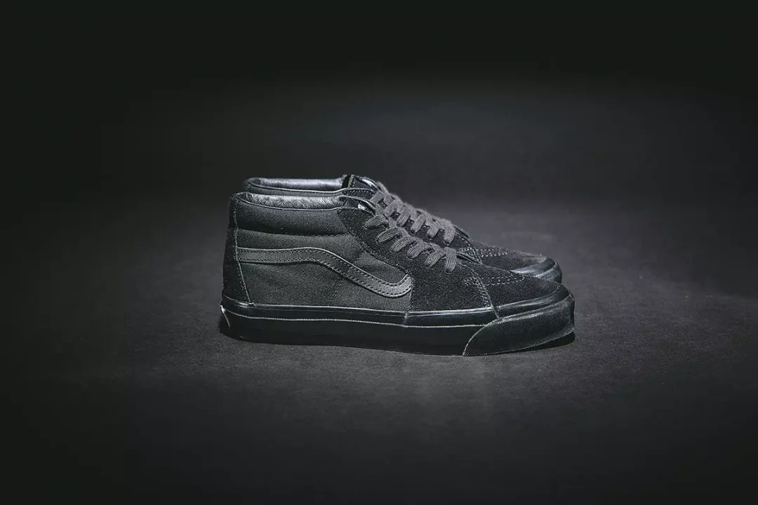 【2024年 10/15 発売】”Triple Black”カラーで構成されたVANS BLACK COLLECTION (バンズ ブラック コレクション)