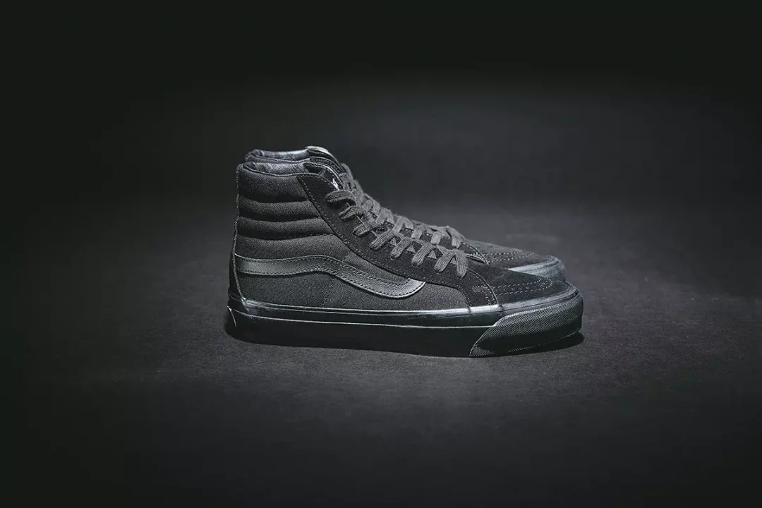 【2024年 10/15 発売】”Triple Black”カラーで構成されたVANS BLACK COLLECTION (バンズ ブラック コレクション)