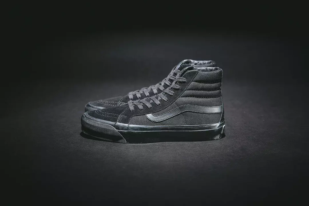 【2024年 10/15 発売】”Triple Black”カラーで構成されたVANS BLACK COLLECTION (バンズ ブラック コレクション)