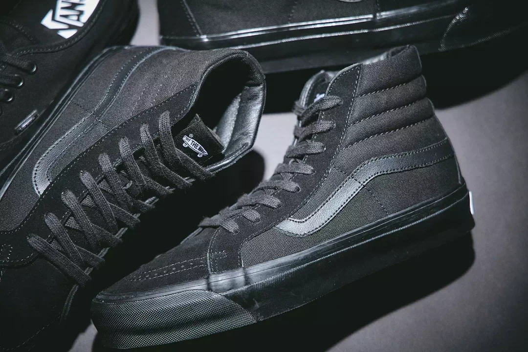 【2024年 10/15 発売】”Triple Black”カラーで構成されたVANS BLACK COLLECTION (バンズ ブラック コレクション)