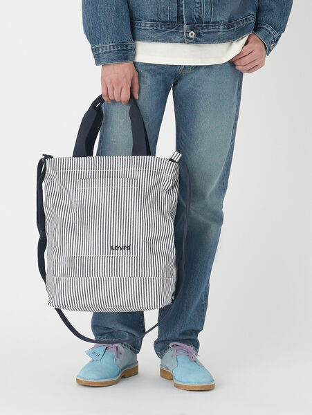 リーバイスからチョットかわいいトートバッグが発売 (Levi’s Tote Bag バットウィング ICON)