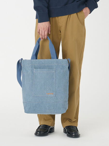 リーバイスからチョットかわいいトートバッグが発売 (Levi’s Tote Bag バットウィング ICON)