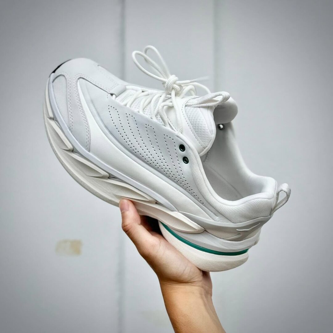 【2024年 10/4 発売】HOKA ELEVON X “White/Black” (ホカ エレボン) [1147550-BCKT/1147550-WMC]