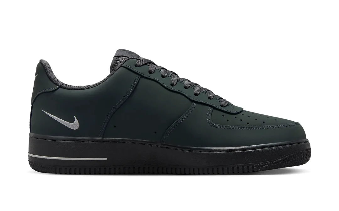 【2025年 発売予定】NIKE AIR FORCE 1 LOW “Matte Nubuck/Anthracite” (ナイキ エア フォース 1 ロー “マットヌバック/アンスラサイト”) [HV6223-002]