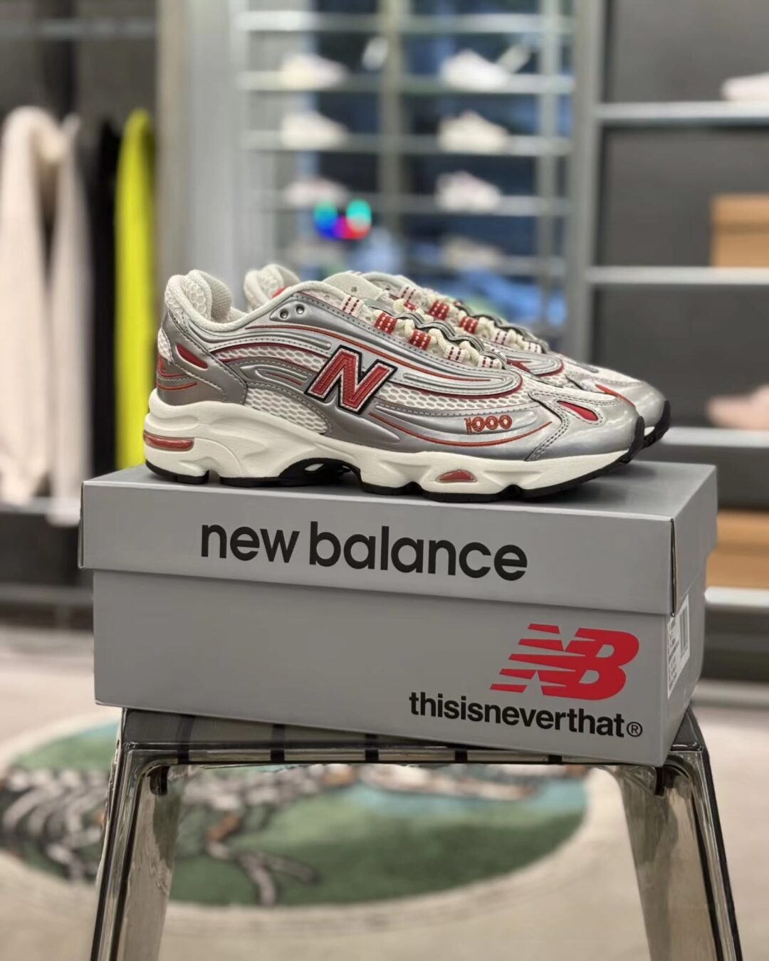 【2024年 発売】 thisisneverthat × New Balance M1000 TI “Silver/Red” (ニューバランス) [M1000TI]