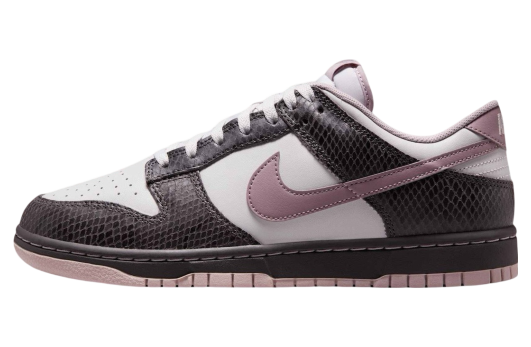 【2025年 発売予定】NIKE DUNK LOW SE “Snakeskin/Medium Ash” (ナイキ ダンク ロー “スネークスキン/ミディアムアッシュ”) [HV6932-299]