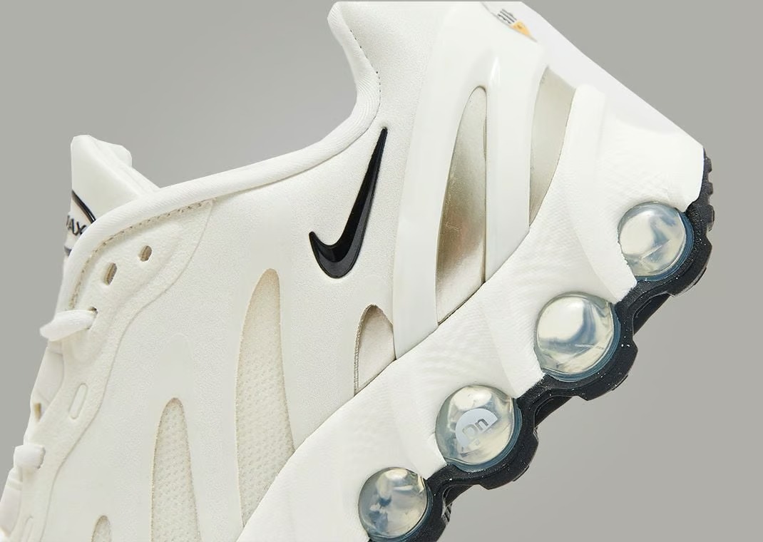 Nike air max more blanche online