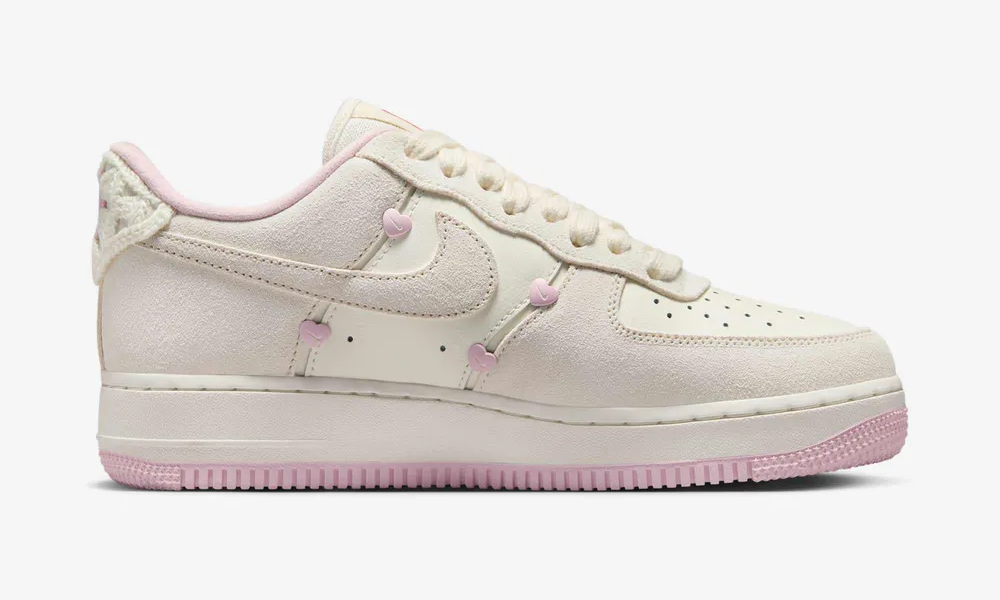 【2025年 2月 発売予定】NIKE W AIR FORCE 1 LOW “Valentine 2025/Sail/Pink Foam” (ナイキ エア フォース 1 ロー “バレンタイン/セイル/ピンクフォーム”) [HV5992-111]