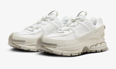 【2024年 発売】NIKE ZOOM VOMERO ROAM “Summit White/Light Bone” (ナイキ ズーム ボメロ ローム “サミットホワイト/ライトボーン”) [HV5951-100]