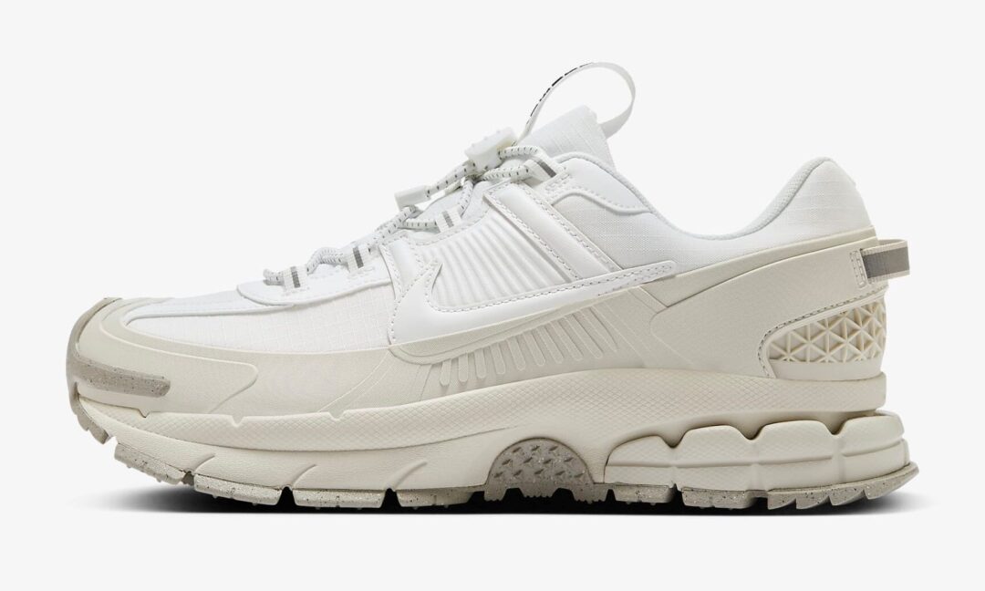 【2024年 発売】NIKE ZOOM VOMERO ROAM “Summit White/Light Bone” (ナイキ ズーム ボメロ ローム “サミットホワイト/ライトボーン”) [HV5951-100]