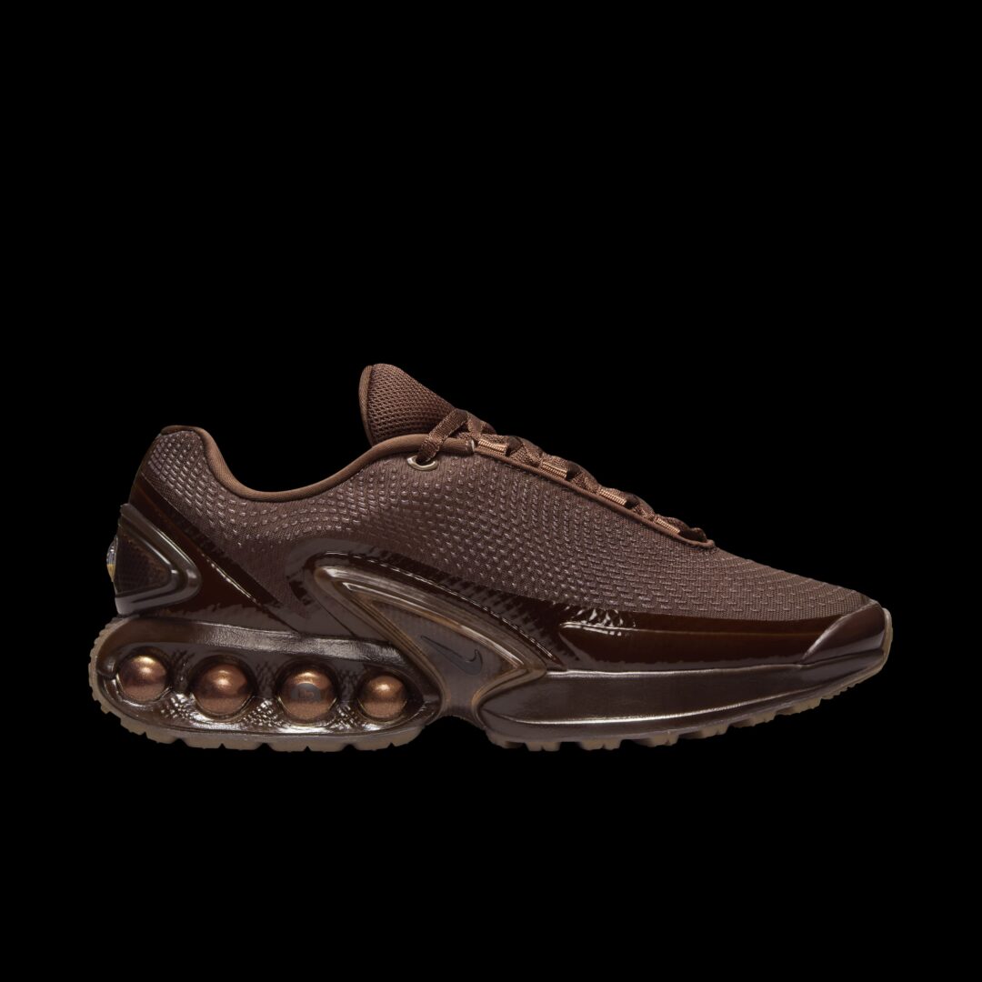 【2024年 12/20 発売】メイクアップアーティスト「イサマヤ・フレンチ」× NIKE AIR MAX DN “Beige/Chocolate Brown” (Isamaya Ffrench ナイキ エア エア マックス ディーエヌ “ベージュ/チョコレートブラウン”)